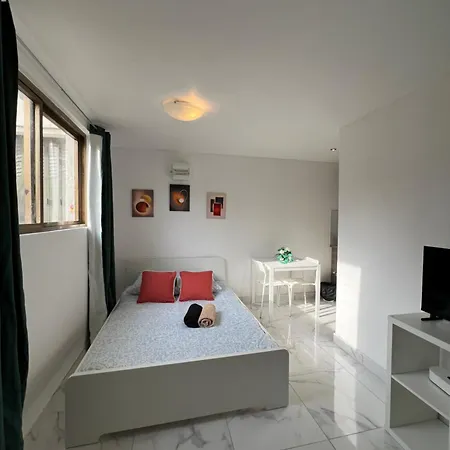 Chemin De Fer Adorable Apartment