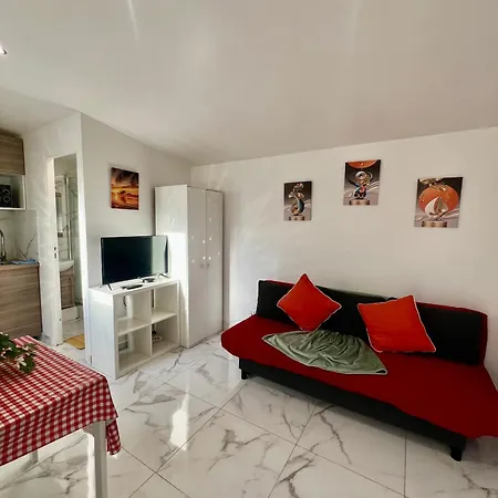 Apartment Chemin De Fer Adorable Gagny